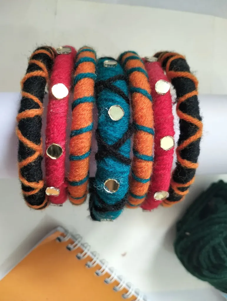 prishan-handmade-thread-bangles-bold-fusion-1.webp