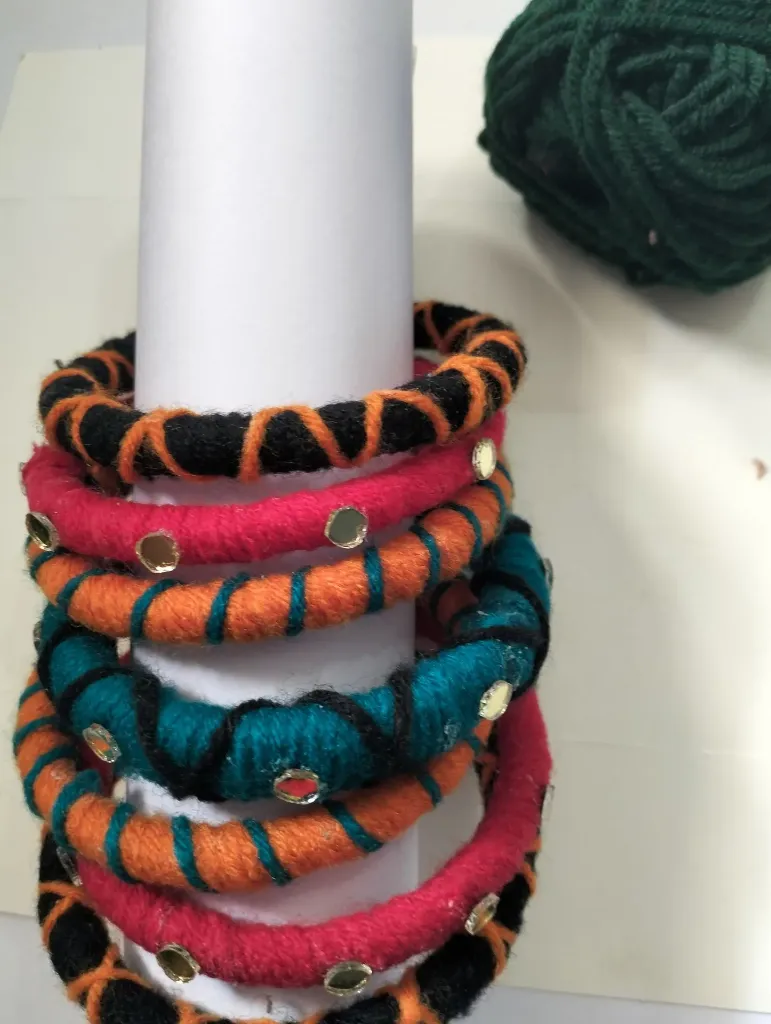 prishan-handmade-thread-bangles-bold-fusion-3.webp