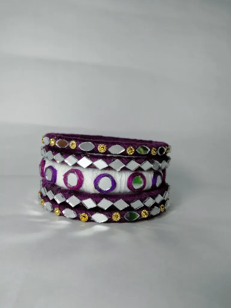 prishan-handmade-thread-bangles-amethyst-mirror-1.webp