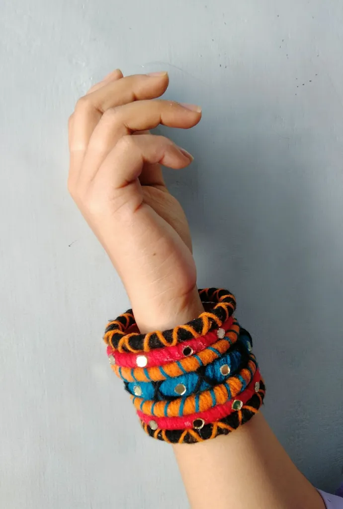 Bold Fusion Handmade Thread Bangles – PRISHAN-2.webp