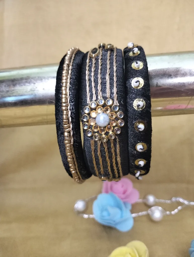 Black & Gold Sunburst Stone Bangles-PRISHAN-2.webp